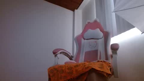 Crystal Blaze online show from 12-16-25, 11:37