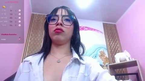 I AM CRYSTAL online show from 11-15-25, 07:21