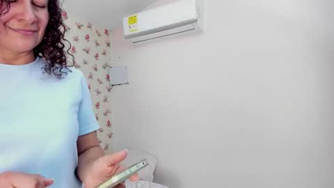 Milf Latina online show from 04-01-26, 01:41