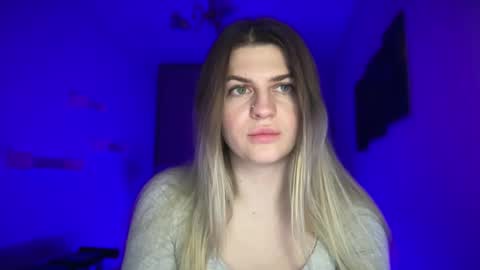 crystalblush01 online show from 04-12-26, 03:06