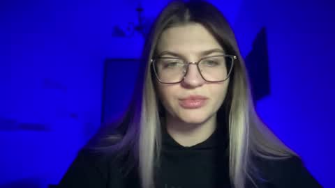 crystalblush01 online show from 04-26-26, 05:10