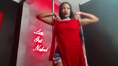 Snapshot of crystalbrooke3x chatting on 01-17-25, 10:56 Crystal online show from 01-17-25, 10:56