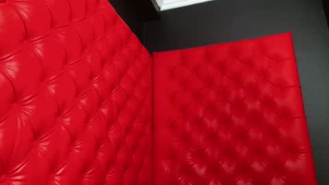 Snapshot of crystalbrooke3x chatting on 01-20-25, 01:50 Crystal online show from 01-20-25, 01:50