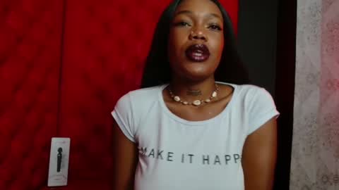 Snapshot of crystalbrooke3x chatting on 01-23-25, 07:40 Crystal online show from 01-23-25, 07:40