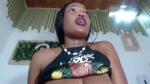 Snapshot of crystalbrooke3x chatting on 01-30-25, 11:24 Crystal online show from 01-30-25, 11:24