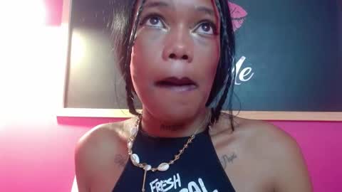 Snapshot of crystalbrooke3x chatting on 01-31-25, 05:40 Crystal online show from 01-31-25, 05:40