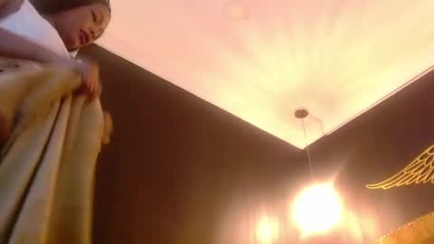 Snapshot of crystalbrooke3x chatting on 02-25-25, 02:25 Crystal online show from 02-25-25, 02:25