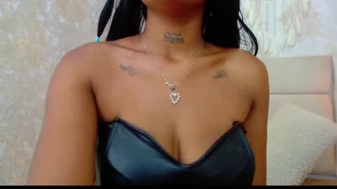 Snapshot of crystalbrooke3x chatting on 09-17-25, 08:10 Crystal online show from 09-17-25, 08:10