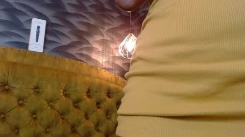 Snapshot of crystalbrooke3x chatting on 10-10-25, 09:03 Crystal online show from 10-10-25, 09:03