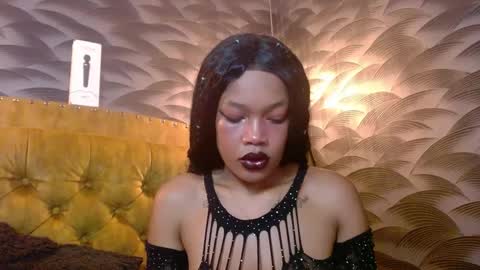 Snapshot of crystalbrooke3x chatting on 10-14-25, 08:53 Crystal online show from 10-14-25, 08:53