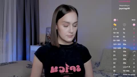Snapshot of crystalcandies chatting on 12-29-24, 07:22 Arina online show from 12-29-24, 07:22