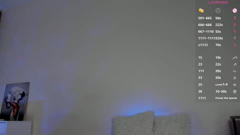 Snapshot of crystalcandies chatting on 01-10-25, 07:32 Arina online show from 01-10-25, 07:32