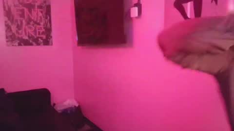 crystalhouse444 online show from 07-06-26, 06:32