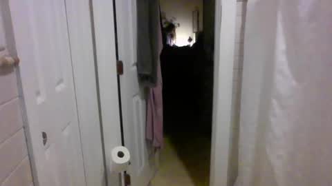 Snapshot of crystalizzzee chatting on 03-02-25, 11:29 Herekittykitty69 online show from 03-02-25, 11:29