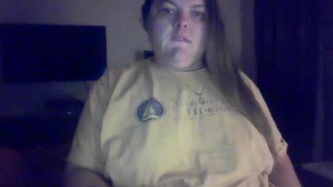 Snapshot of crystalizzzee chatting on 09-15-25, 06:24 Herekittykitty69 online show from 09-15-25, 06:24