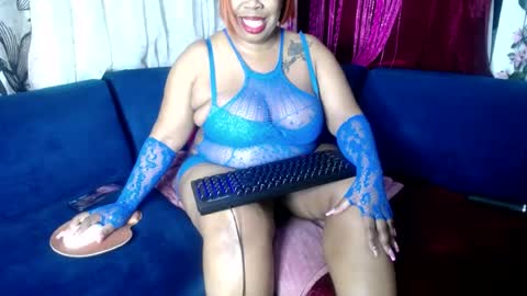 crystaljes online show from 06-17-26, 06:53