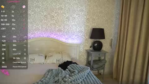 Nika online show from 09-18-25, 07:32