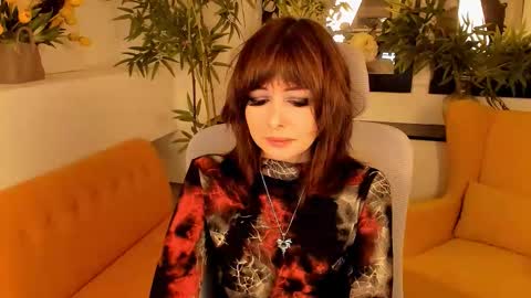 crystallbloom online show from 09-18-25, 01:40