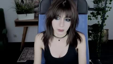 crystallbloom online show from 03-02-26, 01:29