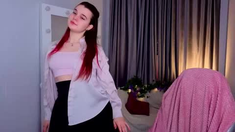 Snapshot of crystallcutie chatting on 03-20-26, 09:41 Lora online show from 03-20-26, 09:41