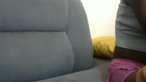 Snapshot of crystallgem chatting on 11-30-25, 11:47 crystallgem online show from 11-30-25, 11:47