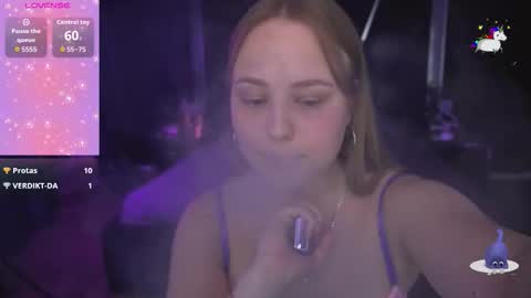 crystallpaws_ online show from 09-18-25, 08:22