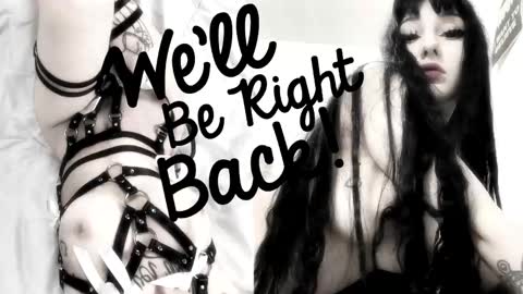 Sasha    Make me moan with patterns   good music here  online show from 10-23-25, 04:56