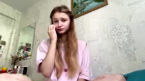 Snapshot of crystalstipp chatting on 07-15-26, 07:46 crystalstipp online show from 07-15-26, 07:46
