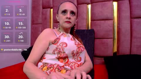 Snapshot of crystaltemptress chatting on 10-18-25, 09:26 ASHLEY online show from 10-18-25, 09:26