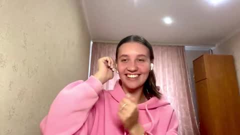 Angel online show from 10-21-25, 10:49