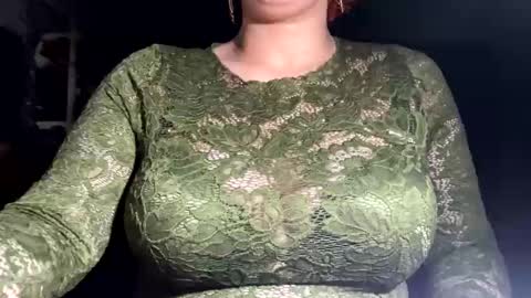 Snapshot of crystalyn777 chatting on 04-21-26, 04:19 crystalyn777 online show from 04-21-26, 04:19