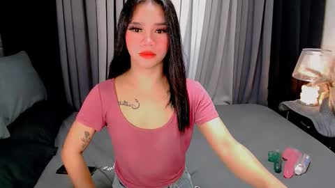 Snapshot of crytastal_lust1212 chatting on 11-12-25, 08:59 bea takashi online show from 11-12-25, 08:59