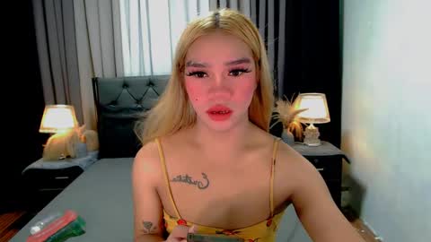 bea takashi  online show from 04-14-26, 09:37