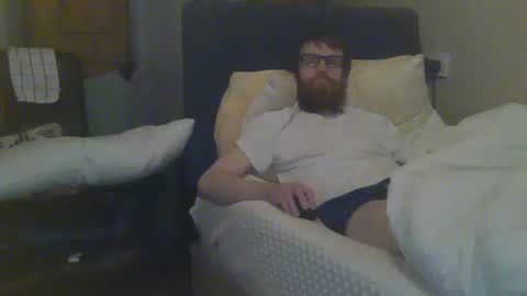 Snapshot of cs014g8493 chatting on 01-11-25, 02:30 chris online show from 01-11-25, 02:30