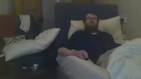 Snapshot of cs014g8493 chatting on 01-16-25, 01:06 chris online show from 01-16-25, 01:06