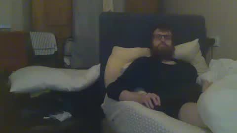 Snapshot of cs014g8493 chatting on 01-28-25, 01:39 chris online show from 01-28-25, 01:39