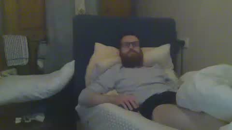 Snapshot of cs014g8493 chatting on 02-07-25, 01:15 chris online show from 02-07-25, 01:15