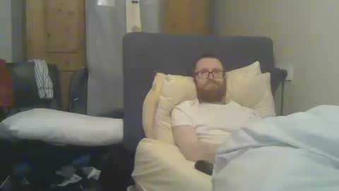 Snapshot of cs014g8493 chatting on 09-23-25, 10:24 chris online show from 09-23-25, 10:24