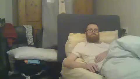 Snapshot of cs014g8493 chatting on 09-27-25, 01:10 chris online show from 09-27-25, 01:10