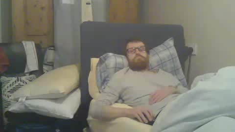 Snapshot of cs014g8493 chatting on 12-18-25, 11:55 chris online show from 12-18-25, 11:55