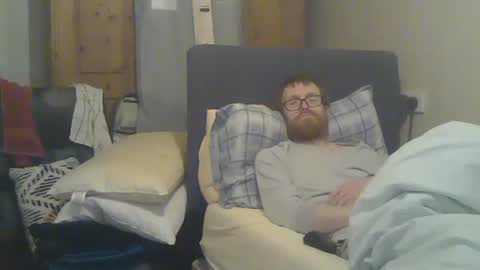 Snapshot of cs014g8493 chatting on 12-20-25, 01:56 chris online show from 12-20-25, 01:56