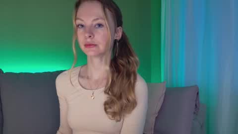 Alexia online show from 01-18-26, 05:44