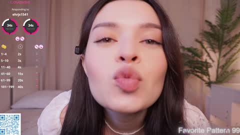 Ellie online show from 11-18-25, 05:06