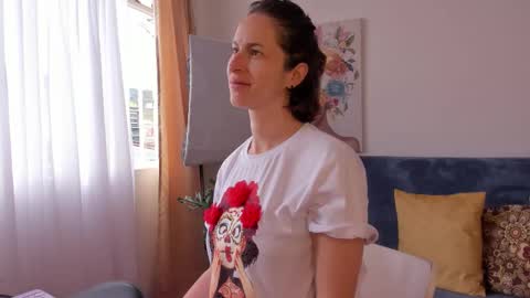 Leonela online show from 03-23-26, 02:43