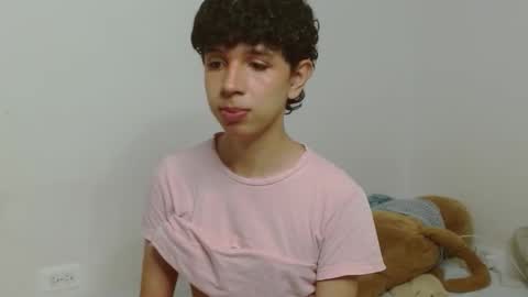 Cuddly online show from 02-04-26, 10:54