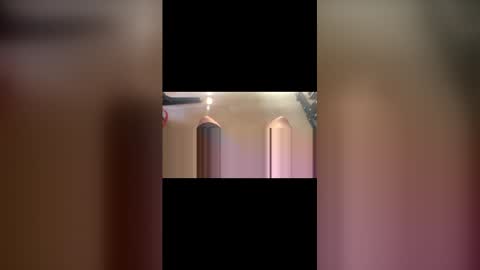 Snapshot of cum4medrea chatting on 05-08-26, 11:10 Cum4meDrea online show from 05-08-26, 11:10