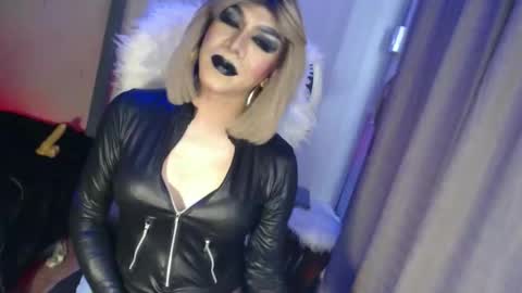 CUMMELA SLUTI online show from 11-28-25, 07:00