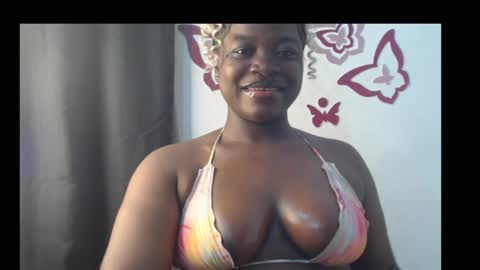 Coco sweet online show from 05-19-26, 01:56