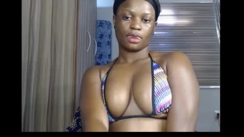 Snapshot of cum_ebony_petitxx chatting on 10-15-25, 07:19 cath online show from 10-15-25, 07:19