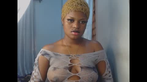 Snapshot of cum_ebony_petitxx chatting on 06-27-26, 07:02 cath online show from 06-27-26, 07:02